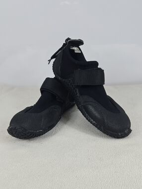 Kayaking Black Neoprene Water Shoes with Strap